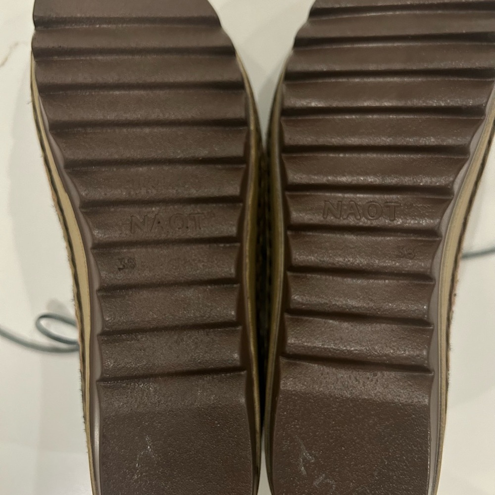 NAOT Yarrow Sandals-Teal Blue Nubuck Women’s 38- US 7. New without tag/box - Picture 8 of 9